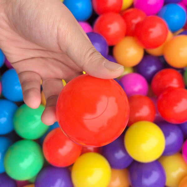 ⁦Colorful Ball Pit Balls for Kids – Non-Transparent Ocean Balls, 2.15 and 2.75 Inches, BPA-Free Plastic Play Balls⁩ - الصورة ⁦3⁩